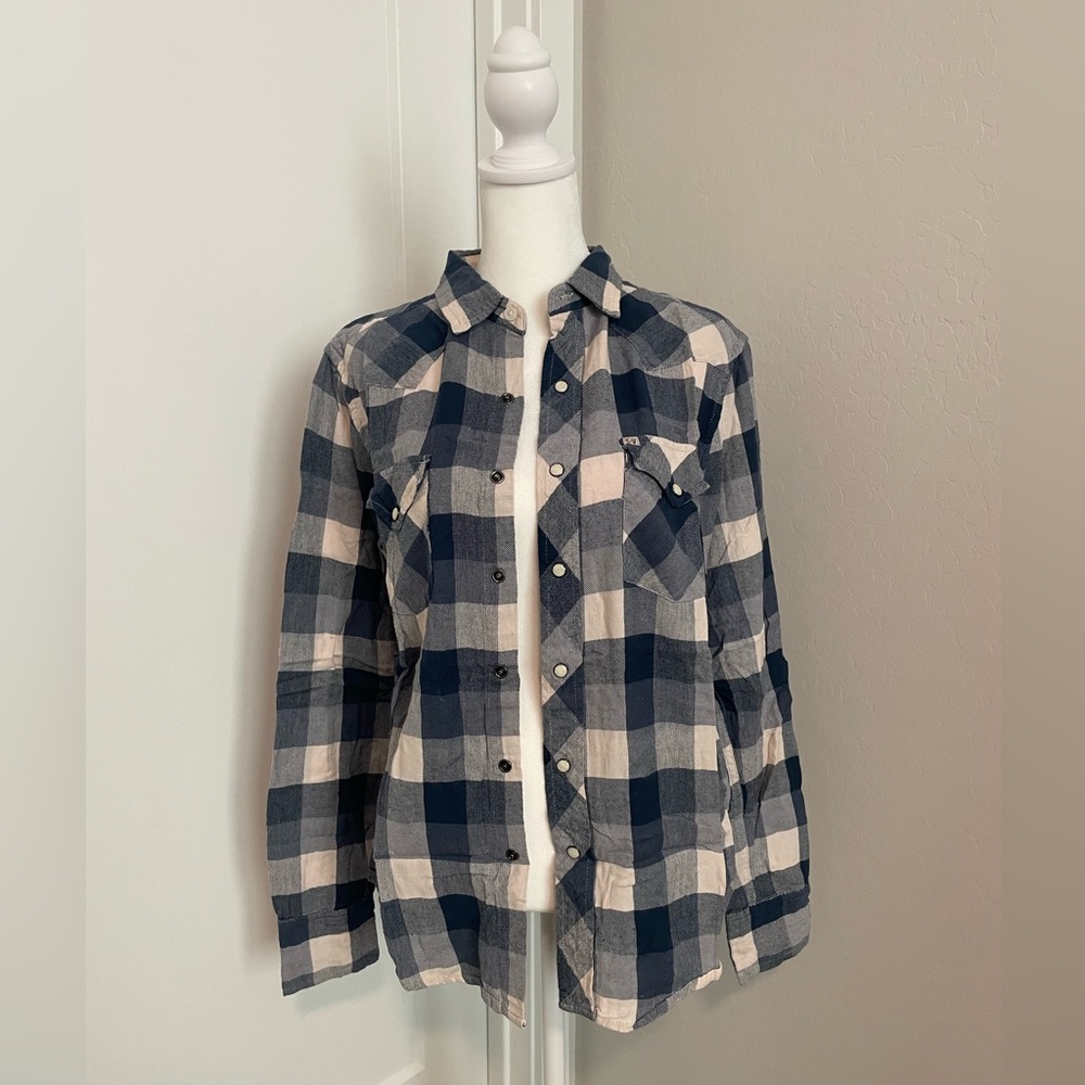 Button Up Blue White Checkered Buffalo Flannel Shirt